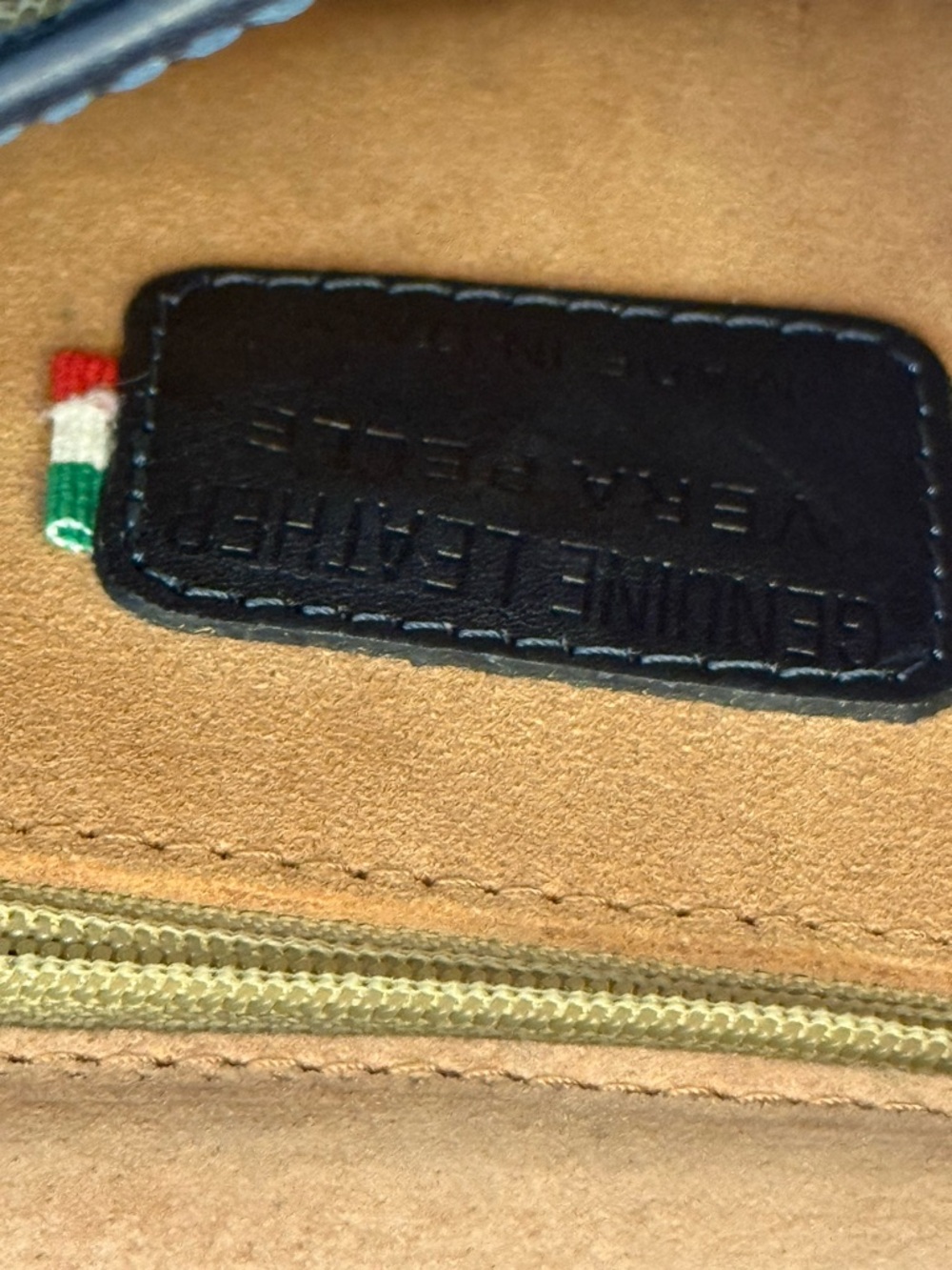 Vera Pelle genuine leather crossbody made in Italy - Picture 9 of 16